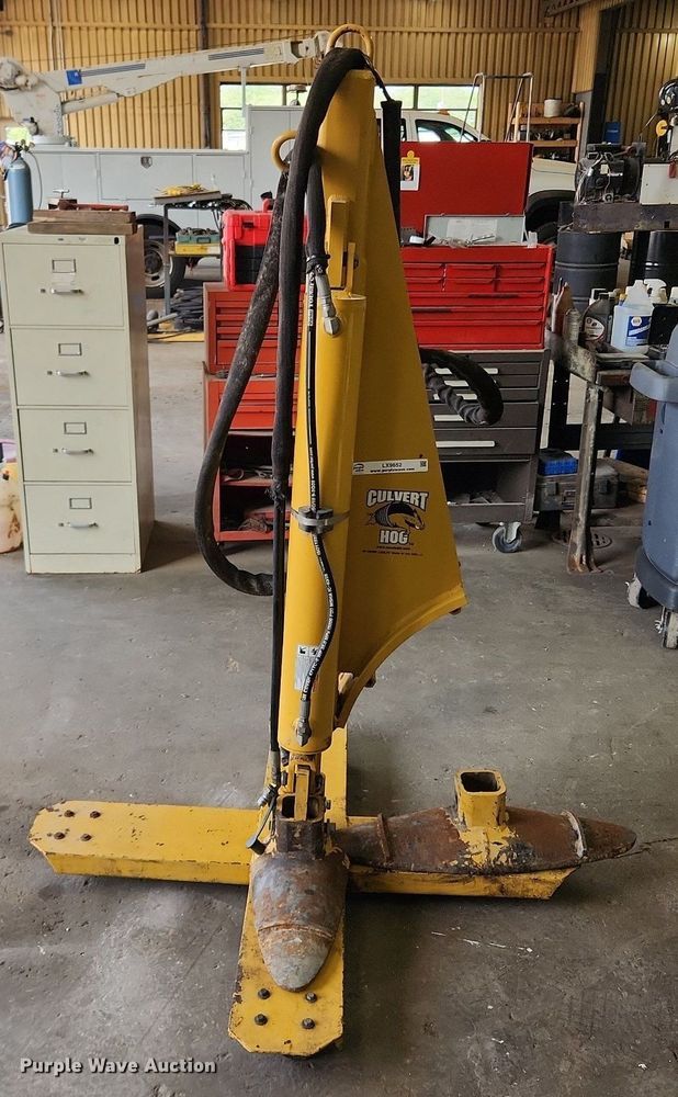 image for item LX9652 2014 Rome Culvert Hog G Series  culvert straightener