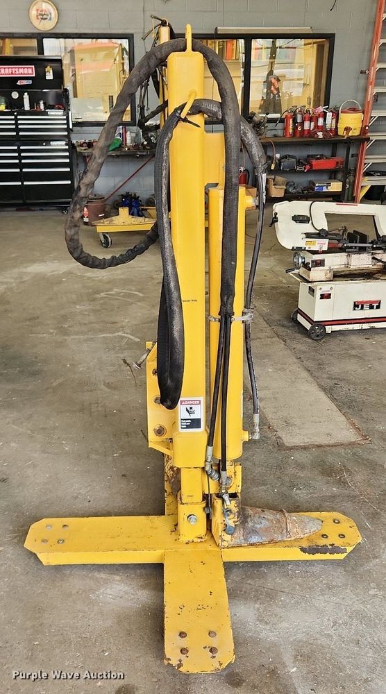 image for item LX9652 2014 Rome Culvert Hog G Series  culvert straightener