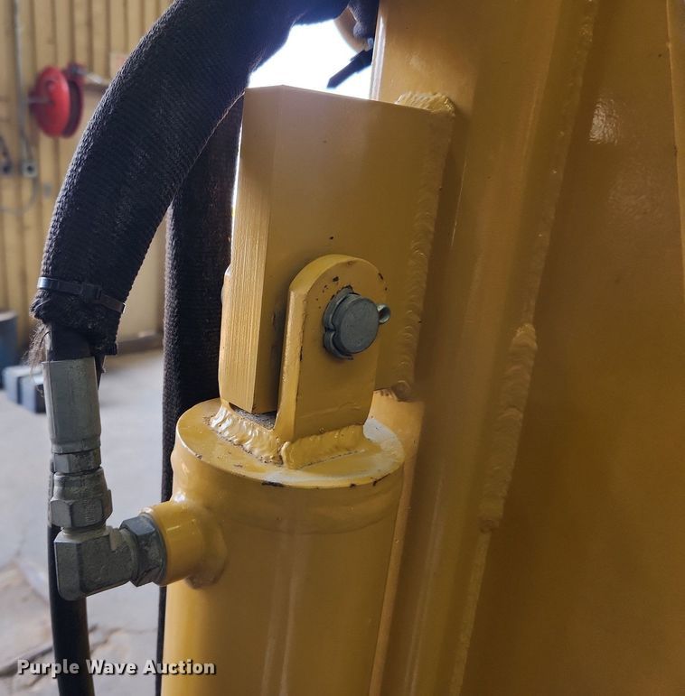 image for item LX9652 2014 Rome Culvert Hog G Series  culvert straightener