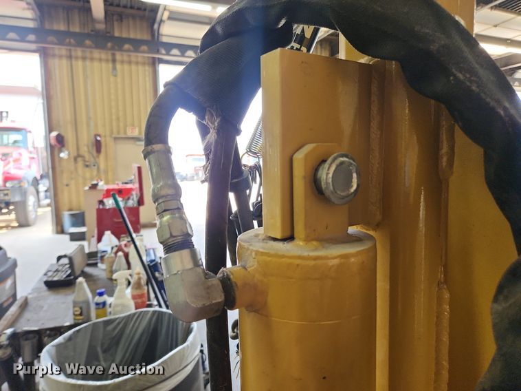 image for item LX9653 2009 Rome Culvert Hog D Series  culvert straightener