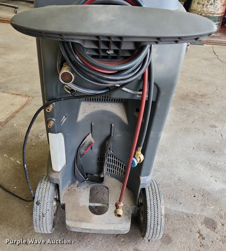 image for item LX9656 Robinair Cooltech 34288  AC recharging machine