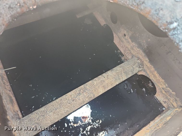 image for item LX9657 2005 Bomag Pro Tack TW250  melter applicator