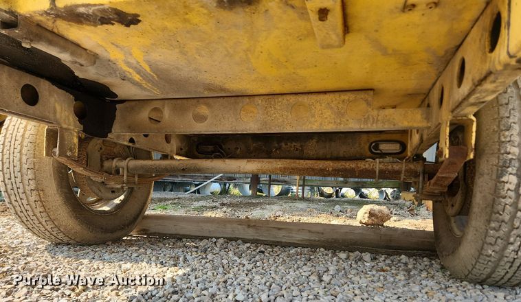 image for item LX9657 2005 Bomag Pro Tack TW250  melter applicator