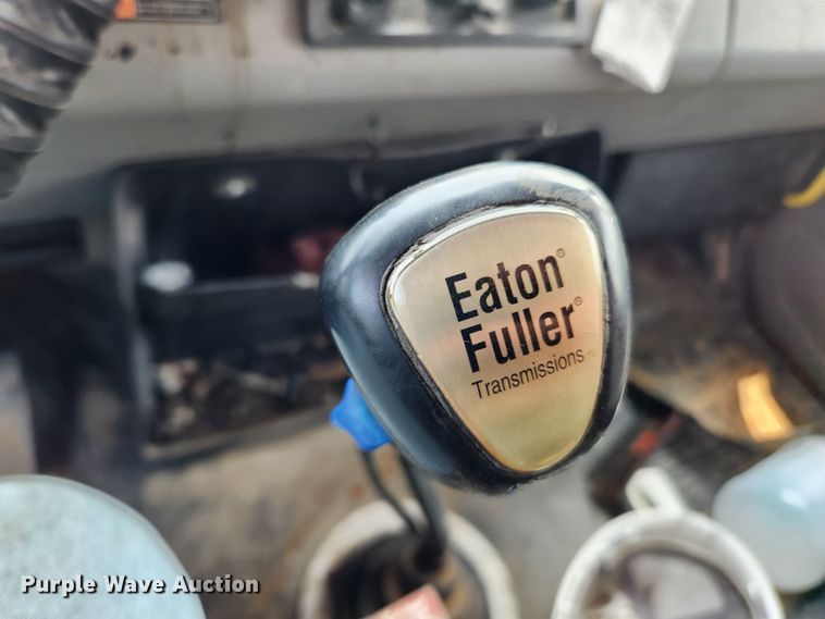 image for item LX9659 2004 Freightliner Business Class M2  dump truck