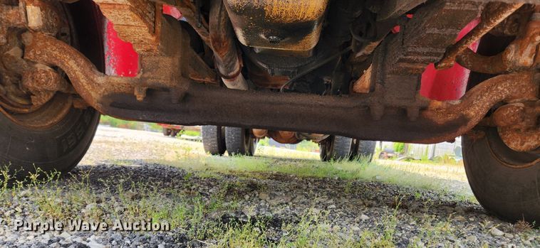 image for item LX9659 2004 Freightliner Business Class M2  dump truck