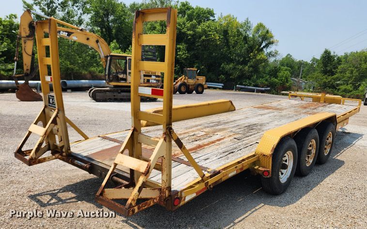 image for item LX9660 2010 PJ CC243  equipment trailer