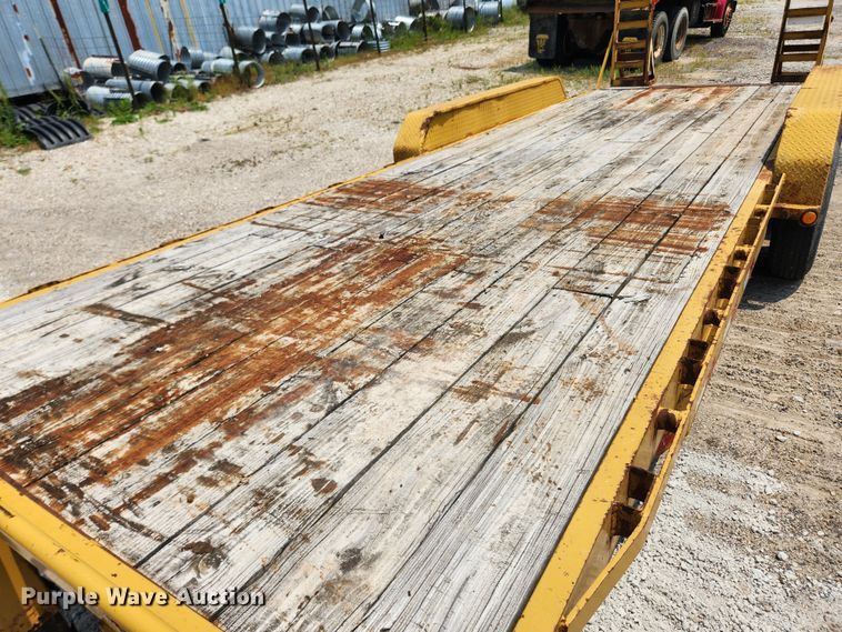 image for item LX9660 2010 PJ CC243  equipment trailer