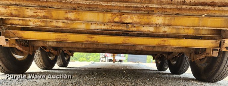 image for item LX9660 2010 PJ CC243  equipment trailer