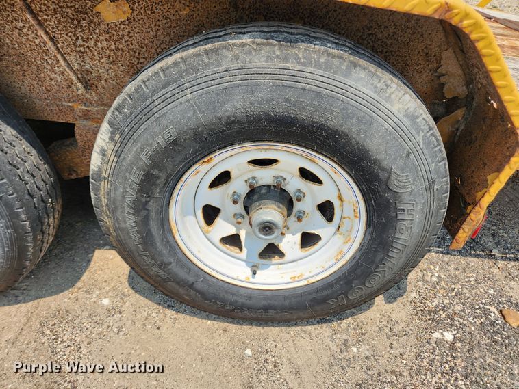 image for item LX9660 2010 PJ CC243  equipment trailer