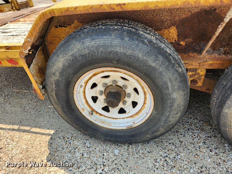 image for item LX9660 2010 PJ CC243  equipment trailer