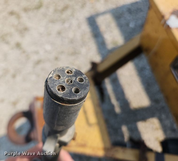 image for item LX9663 2010 PJ CC243  equipment trailer