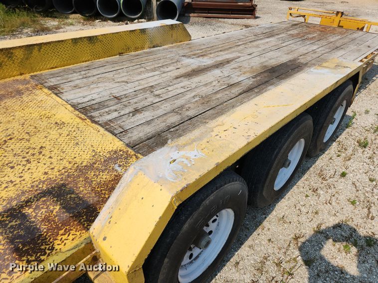 image for item LX9663 2010 PJ CC243  equipment trailer