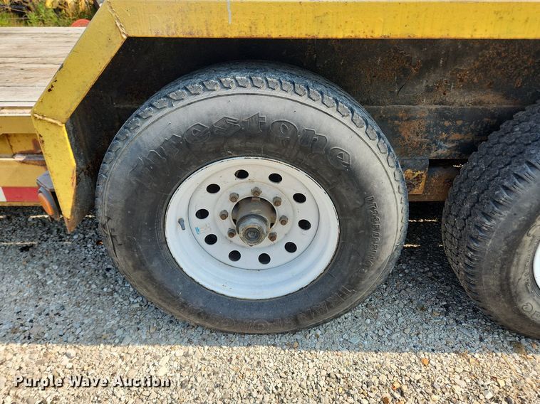 image for item LX9663 2010 PJ CC243  equipment trailer