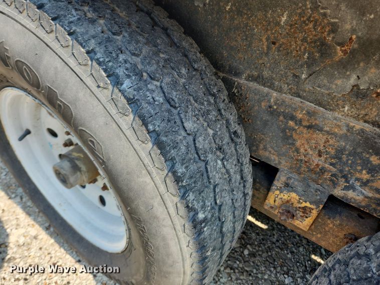 image for item LX9663 2010 PJ CC243  equipment trailer