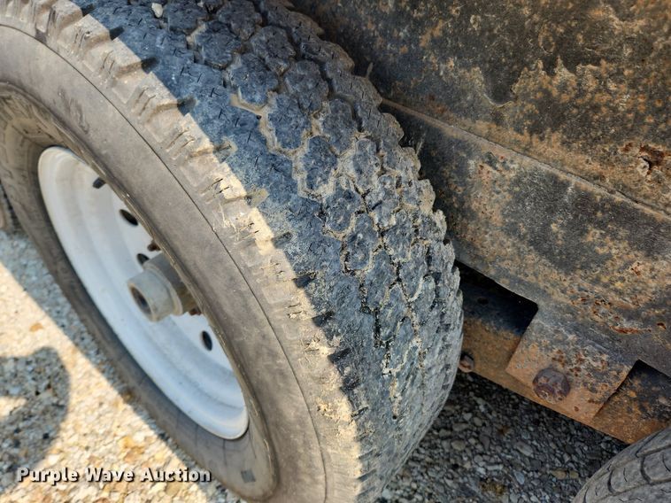 image for item LX9663 2010 PJ CC243  equipment trailer