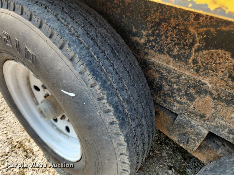 image for item LX9663 2010 PJ CC243  equipment trailer