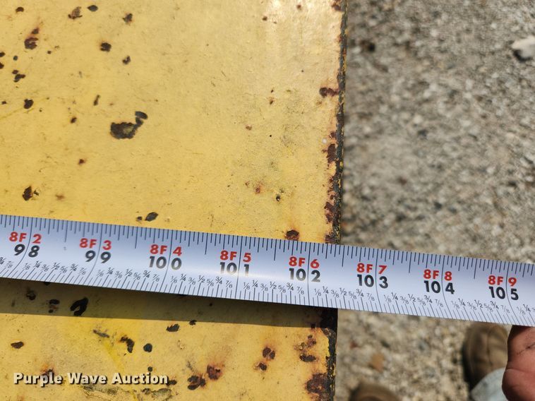 image for item LX9663 2010 PJ CC243  equipment trailer