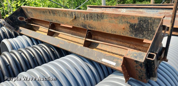 image for item LX9664 Gravel spreader