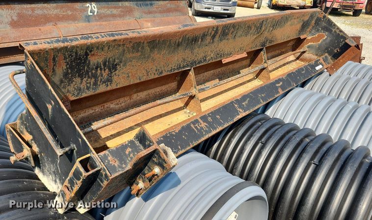 image for item LX9664 Gravel spreader