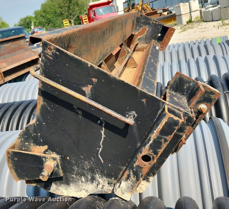 image for item LX9664 Gravel spreader