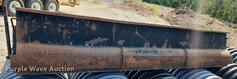 image for item LX9664 Gravel spreader