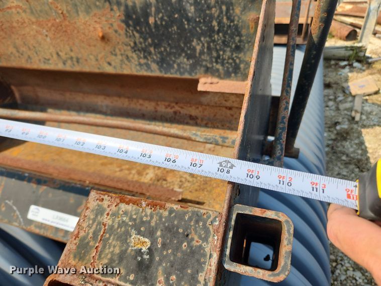 image for item LX9664 Gravel spreader