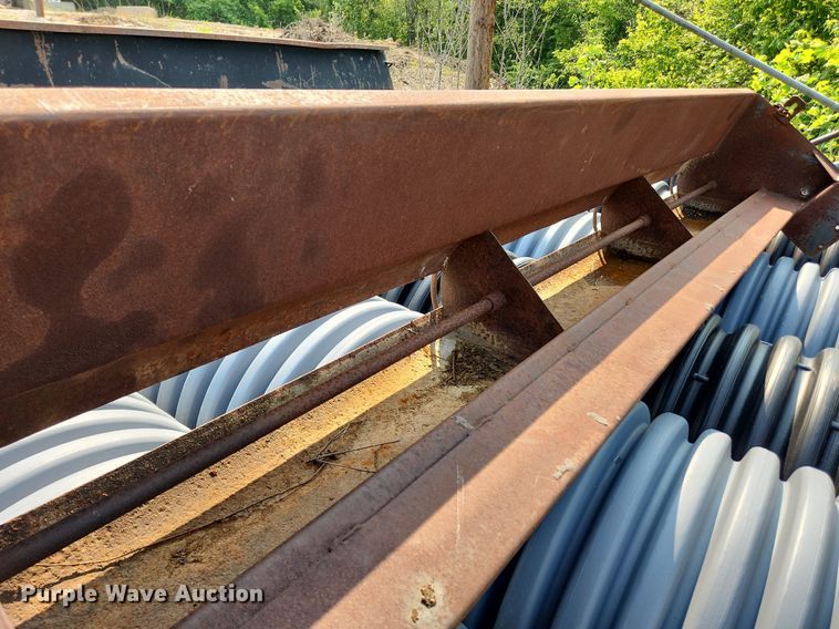 image for item LX9665 Gravel spreader