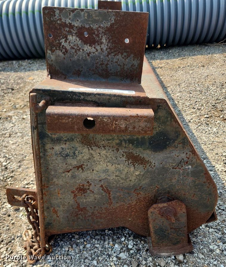 image for item LX9668 Gravel spreader