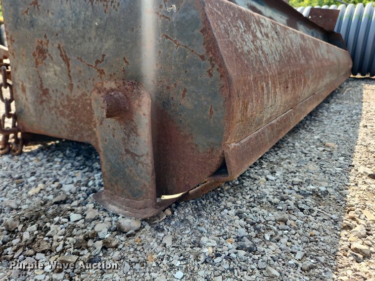 image for item LX9668 Gravel spreader