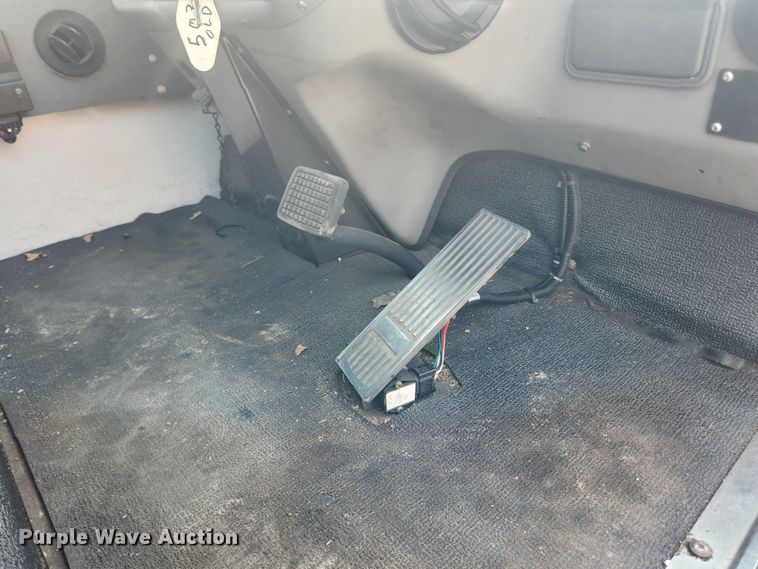 image for item LX9687 2014 Global M3  street sweeper truck