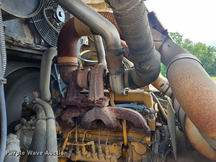 image for item LX9687 2014 Global M3  street sweeper truck