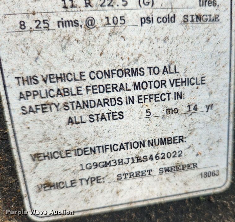 image for item LX9687 2014 Global M3  street sweeper truck