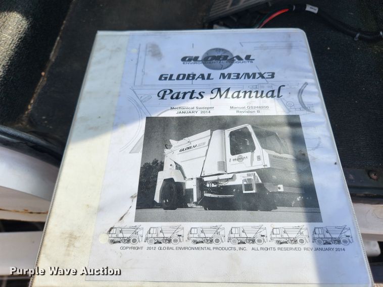 image for item LX9687 2014 Global M3  street sweeper truck