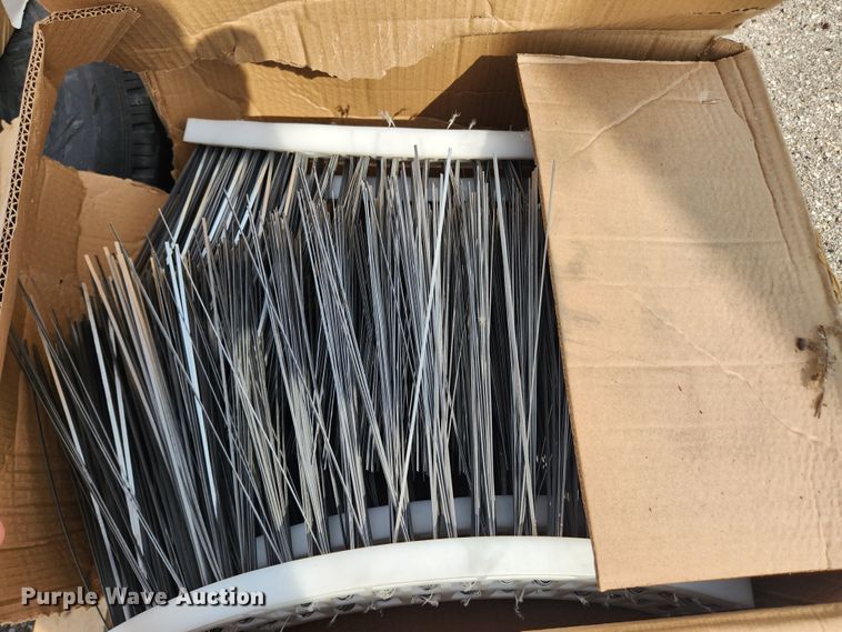 image for item LX9687 2014 Global M3  street sweeper truck