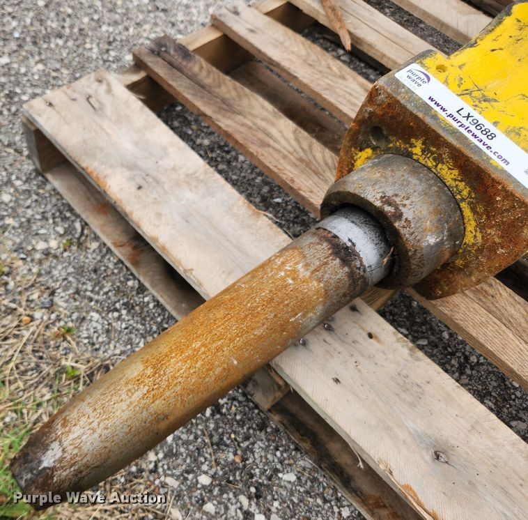 image for item LX9688 Atlas Copco SB302  breaker