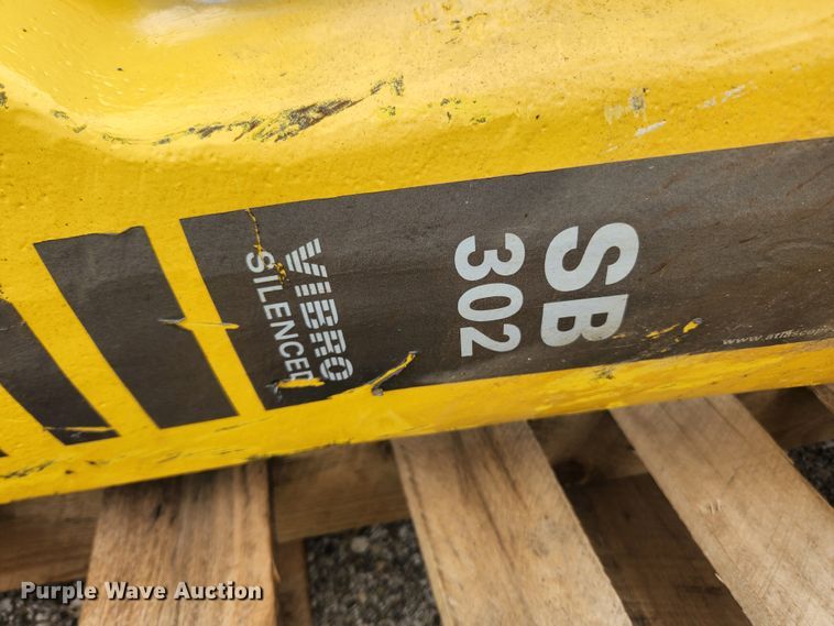 image for item LX9688 Atlas Copco SB302  breaker