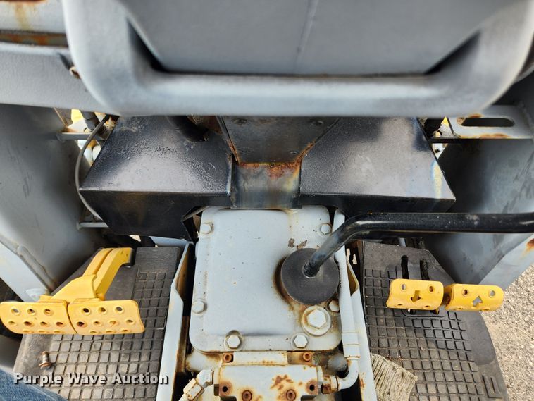 image for item LX9690 Massey Ferguson 640  landscape tractor