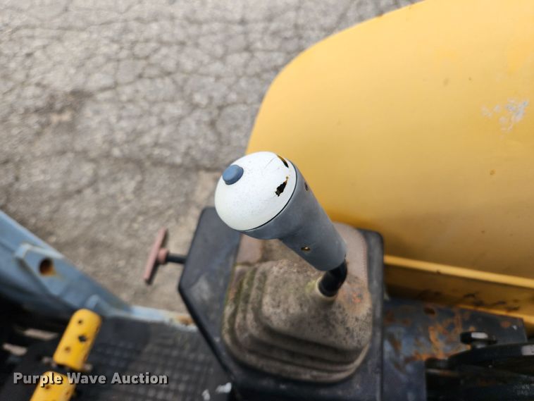 image for item LX9690 Massey Ferguson 640  landscape tractor