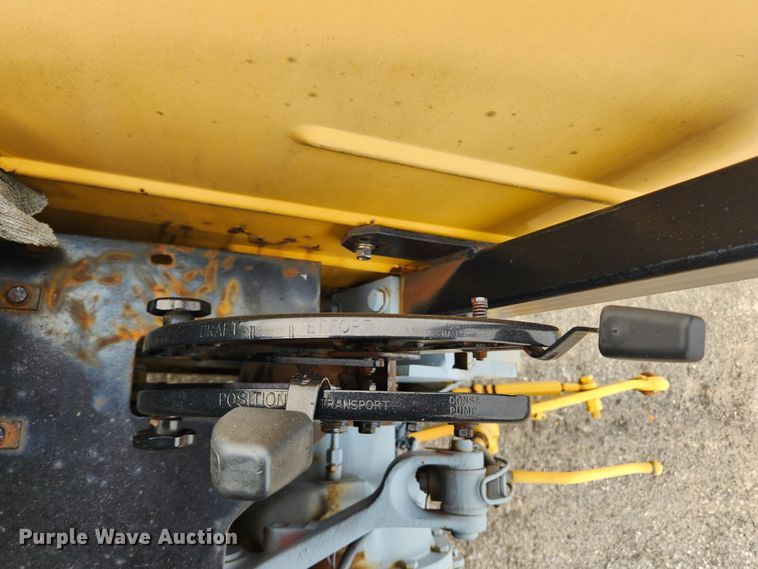 image for item LX9690 Massey Ferguson 640  landscape tractor