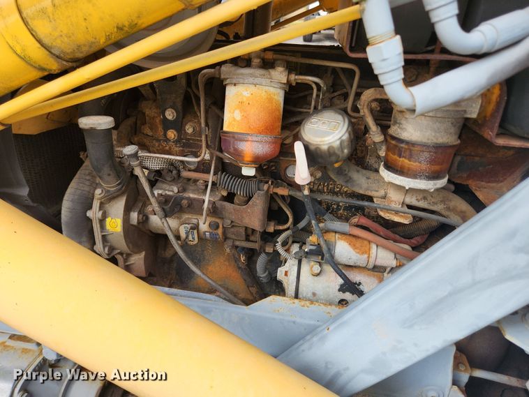 image for item LX9690 Massey Ferguson 640  landscape tractor