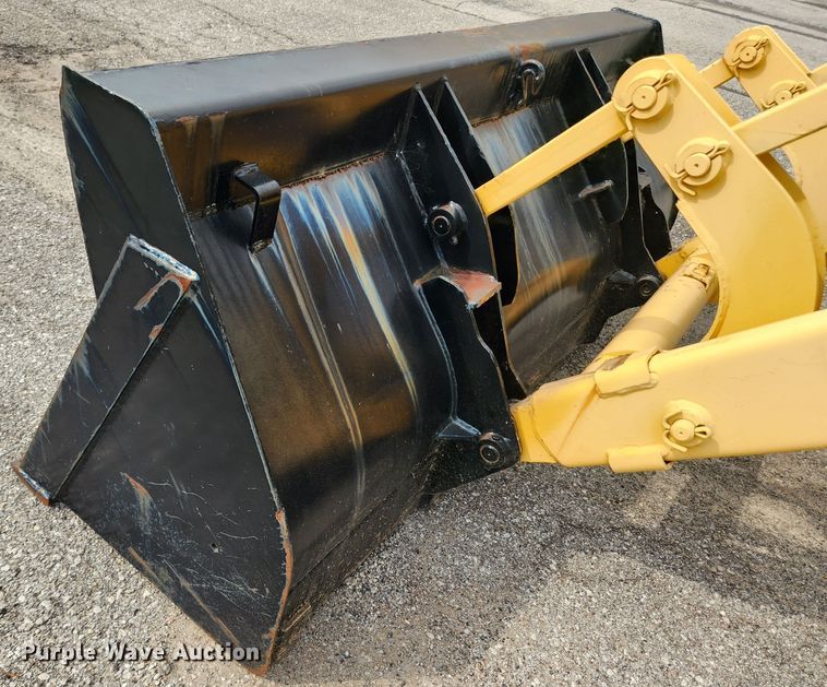 image for item LX9690 Massey Ferguson 640  landscape tractor