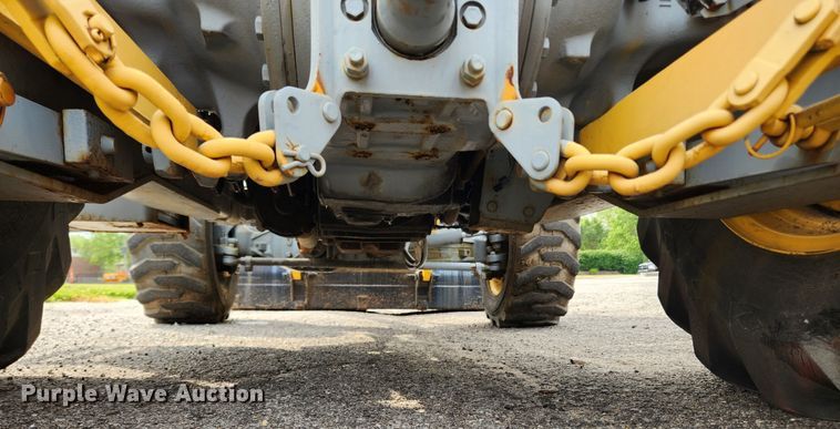 image for item LX9690 Massey Ferguson 640  landscape tractor
