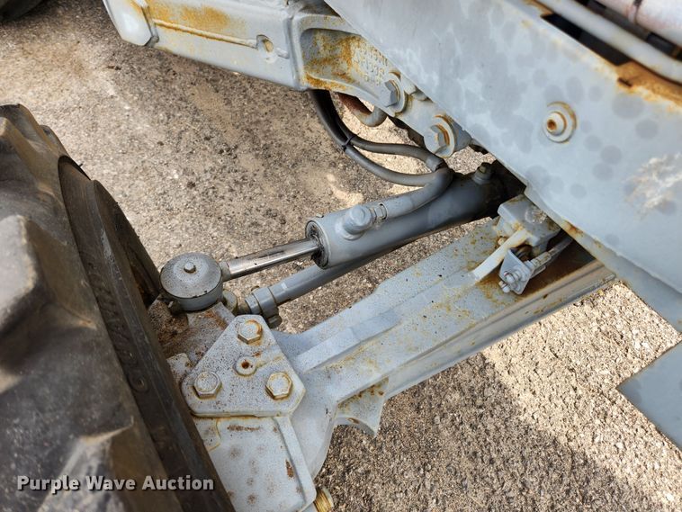 image for item LX9690 Massey Ferguson 640  landscape tractor