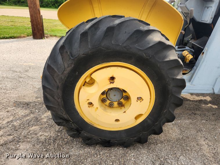 image for item LX9690 Massey Ferguson 640  landscape tractor