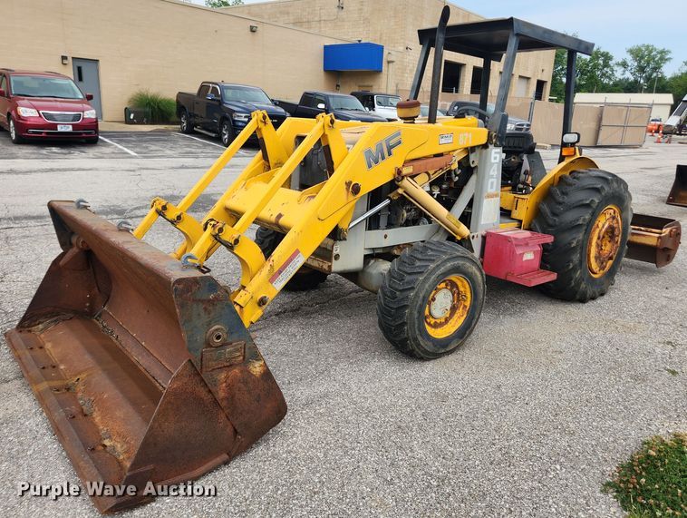 image for item LX9691 1996 Massey Ferguson 640  landscape tractor