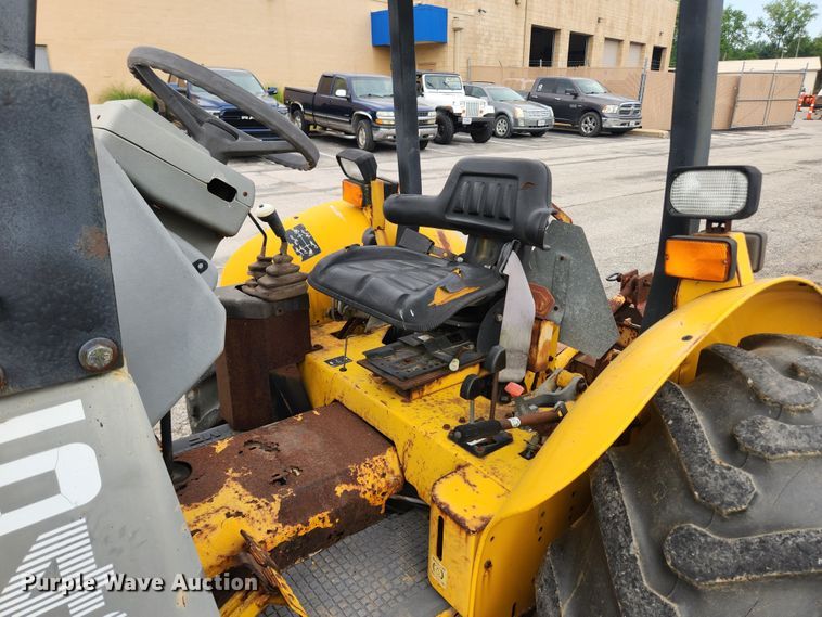 image for item LX9691 1996 Massey Ferguson 640  landscape tractor