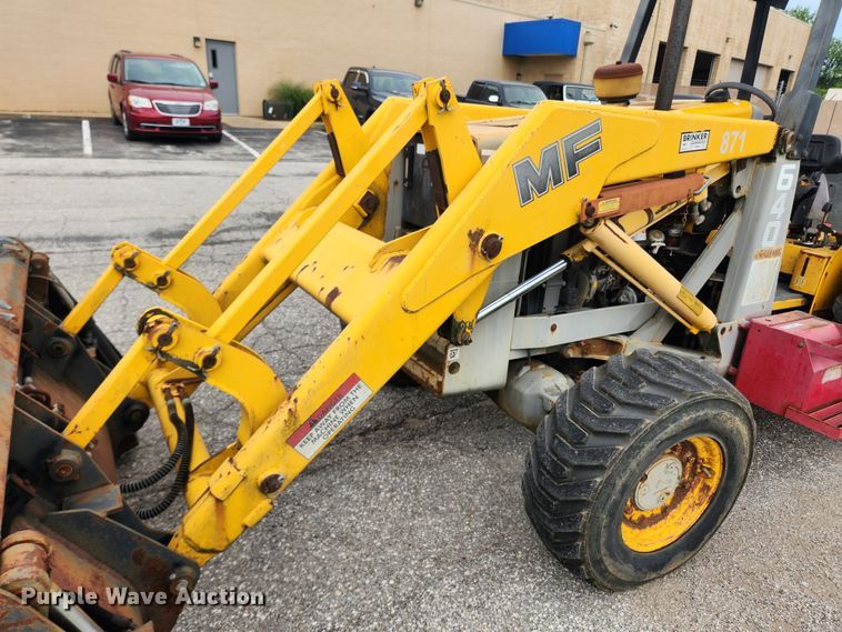image for item LX9691 1996 Massey Ferguson 640  landscape tractor
