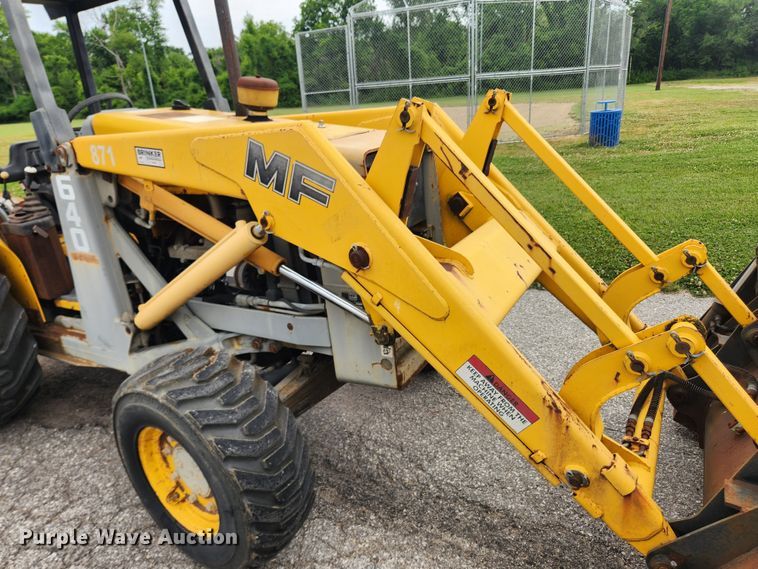 image for item LX9691 1996 Massey Ferguson 640  landscape tractor
