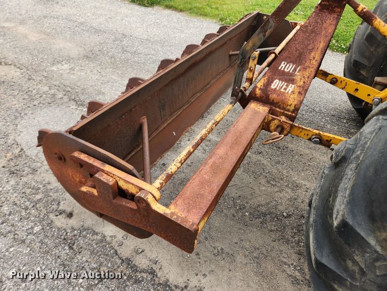 image for item LX9691 1996 Massey Ferguson 640  landscape tractor