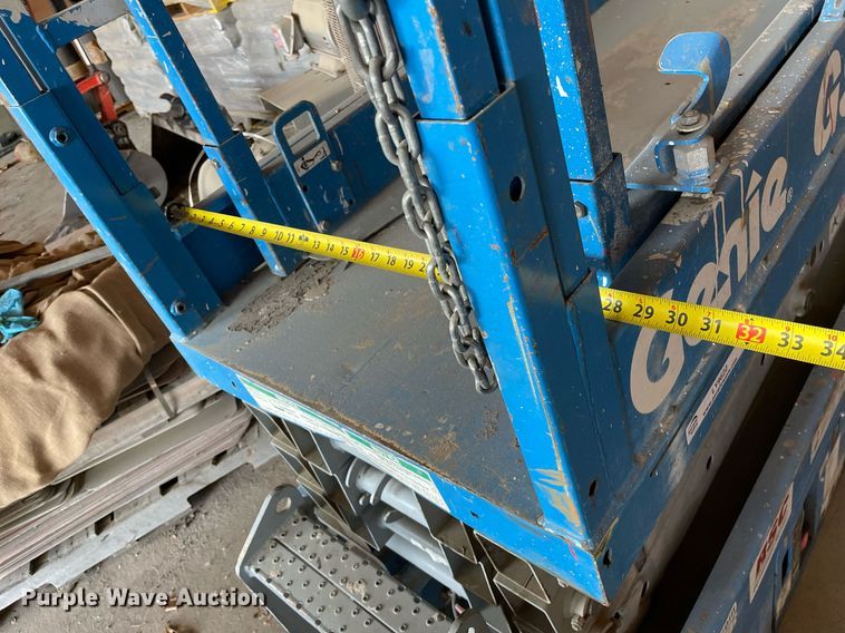 image for item LY9622 Genie GS-1930  scissor lift